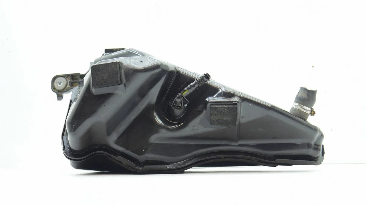 BMW 3 F30 F31 AdBlue Tank Pump Used