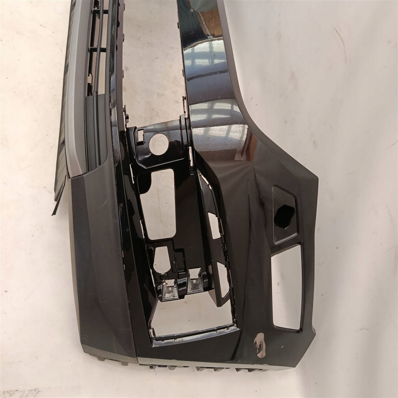 Para-choque dianteiro Skoda Kodiaq 565 lift pós 2021 565807221H image 4