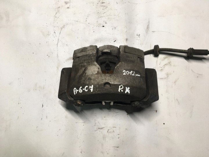 Oikea jarrukenkä edessä 4G0106CH Audi A6 C7 A7