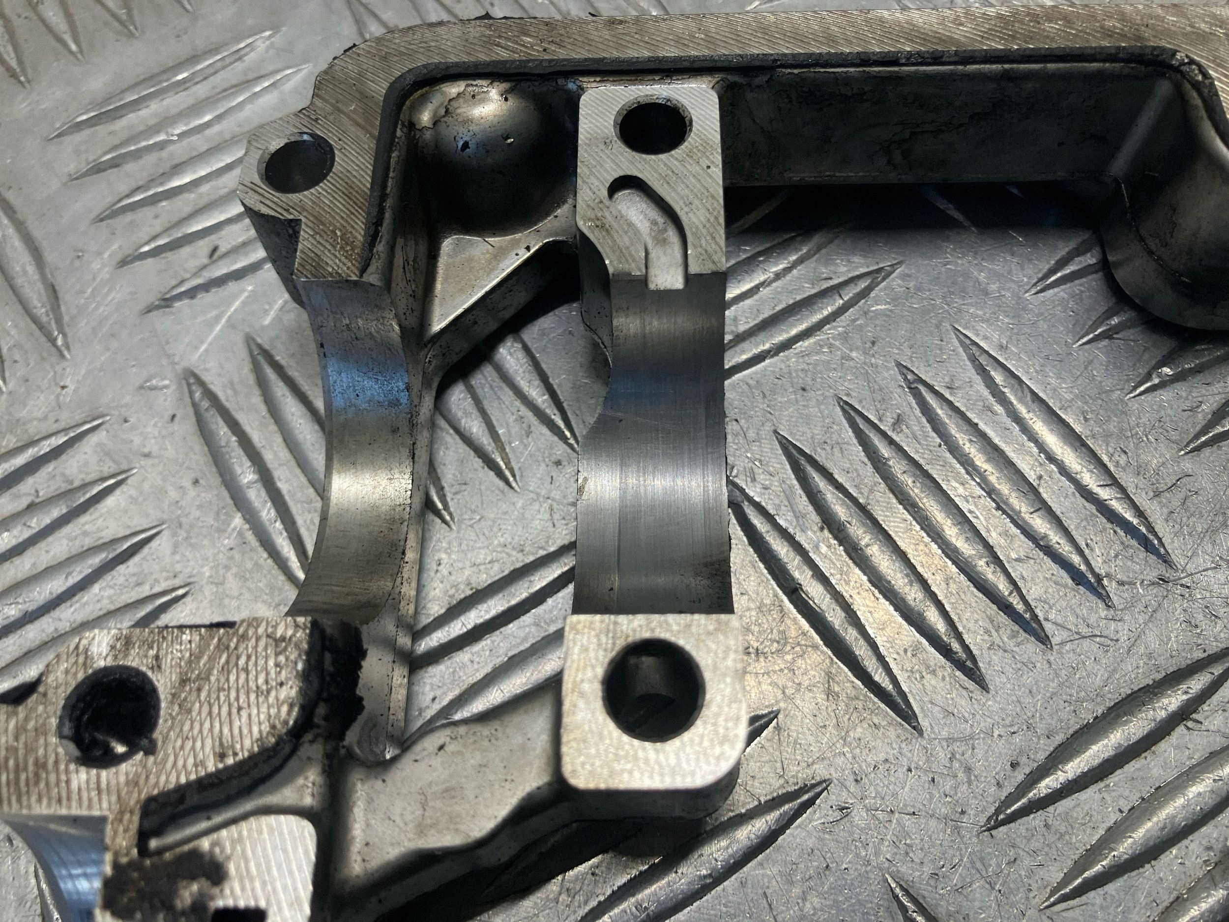 Base de Eixos de Comando VW Golf VI 1.6 TDI CAYC 03L103286 image 6