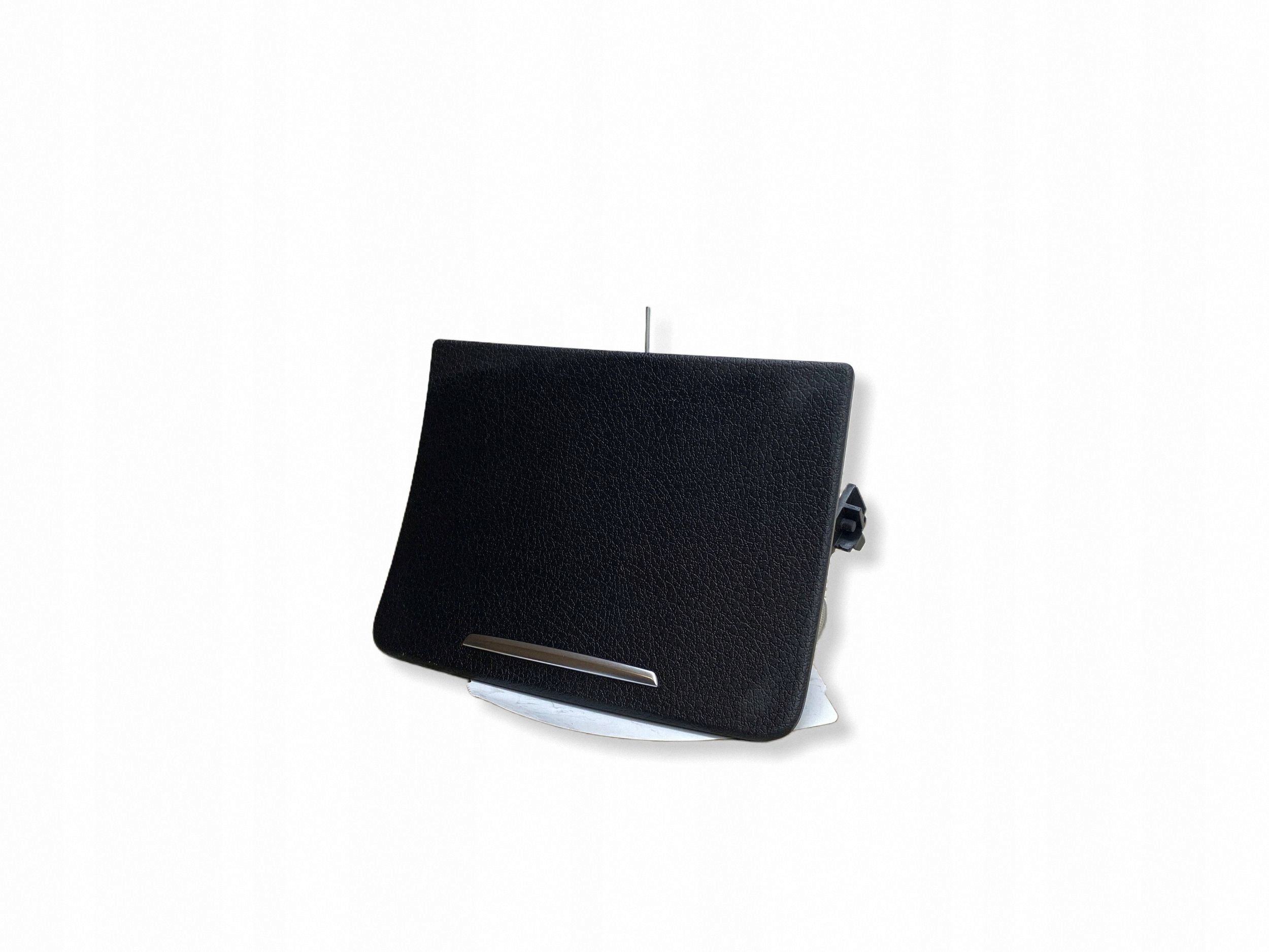 Allume-cigare Mercedes-Benz E W213 (UTO83126) image 4
