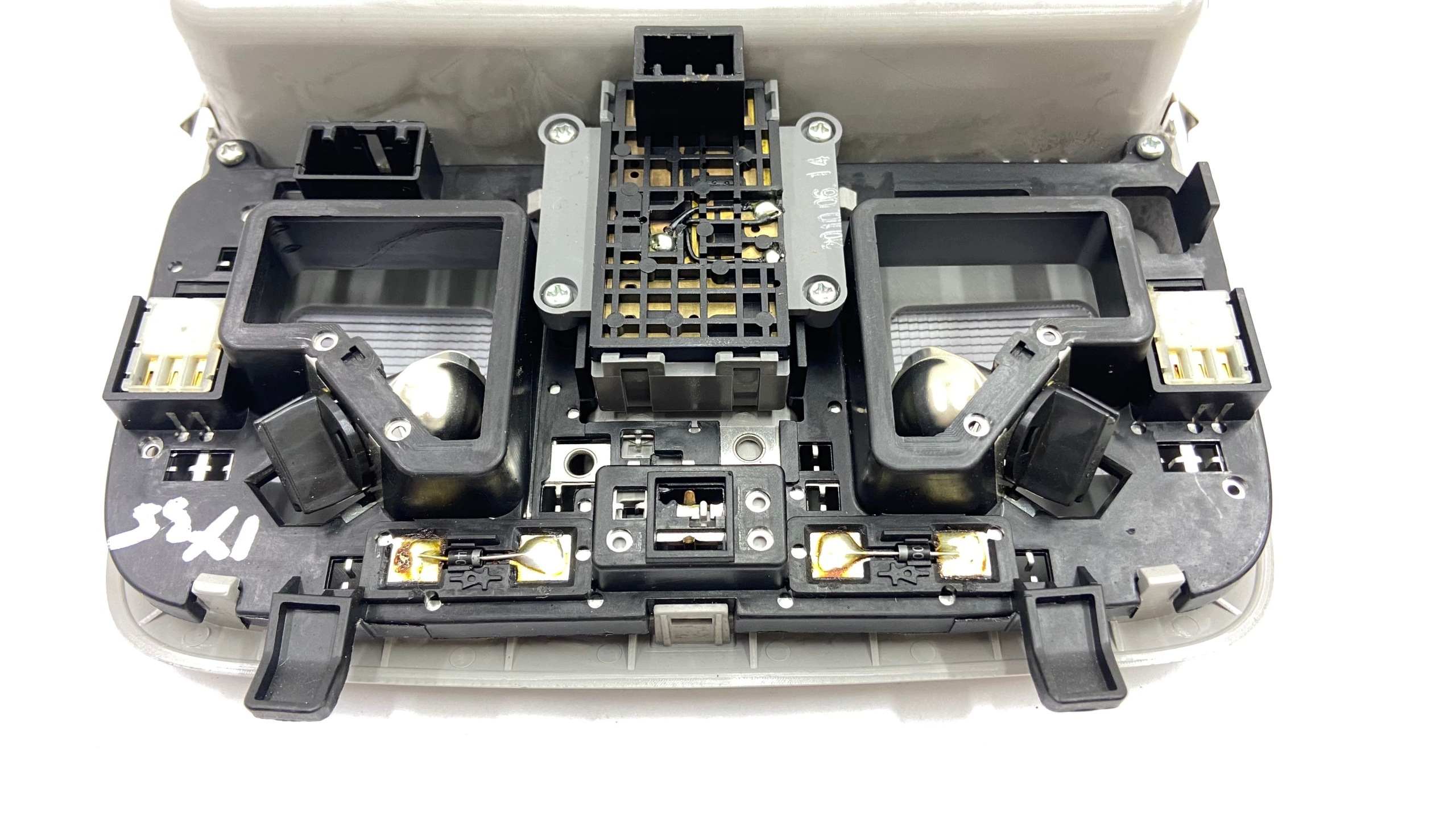Luz de Teto Hyundai IX35 10-15r. Usada image 6