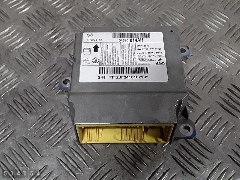 2010 Dodge Journey ECU 04896814AH Käytetty