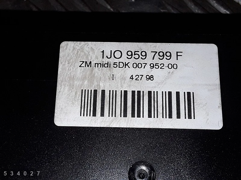 VW Passat B5 Steuergerät 1.9 TDI 1J0959799F