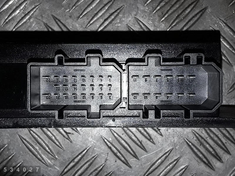 ECU VW Passat B5 1998 1.9 TDI 1J0959799F image 3