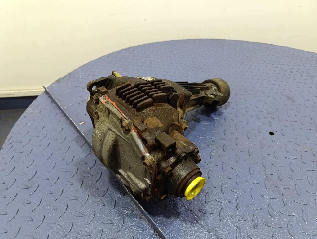 Toyota RAV4 II 2.0 D4D Front Axle Reducer