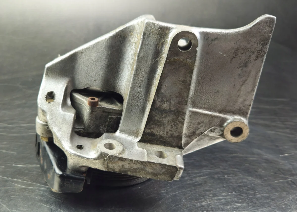 Vattenpump Jeep Grand Cherokee WJ 2.7 CRD image 5
