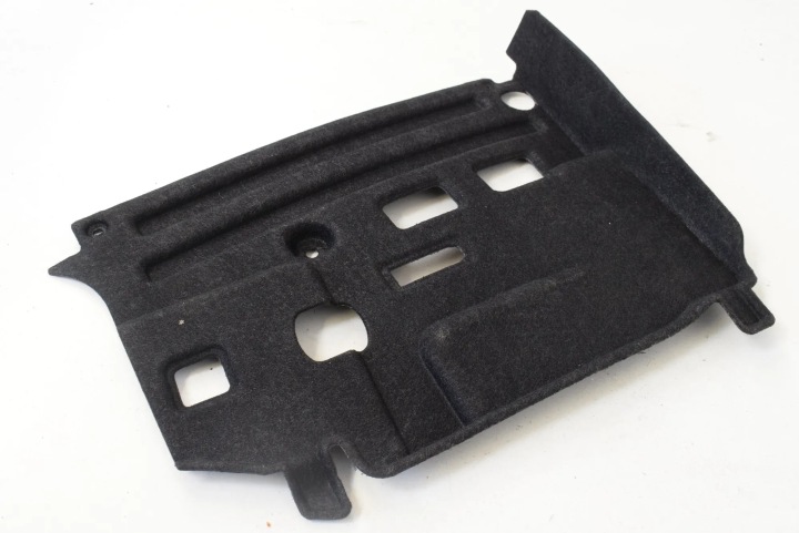 BMW I8 (I12) kojelaudan koristelista 9284362 10529340 1.5L