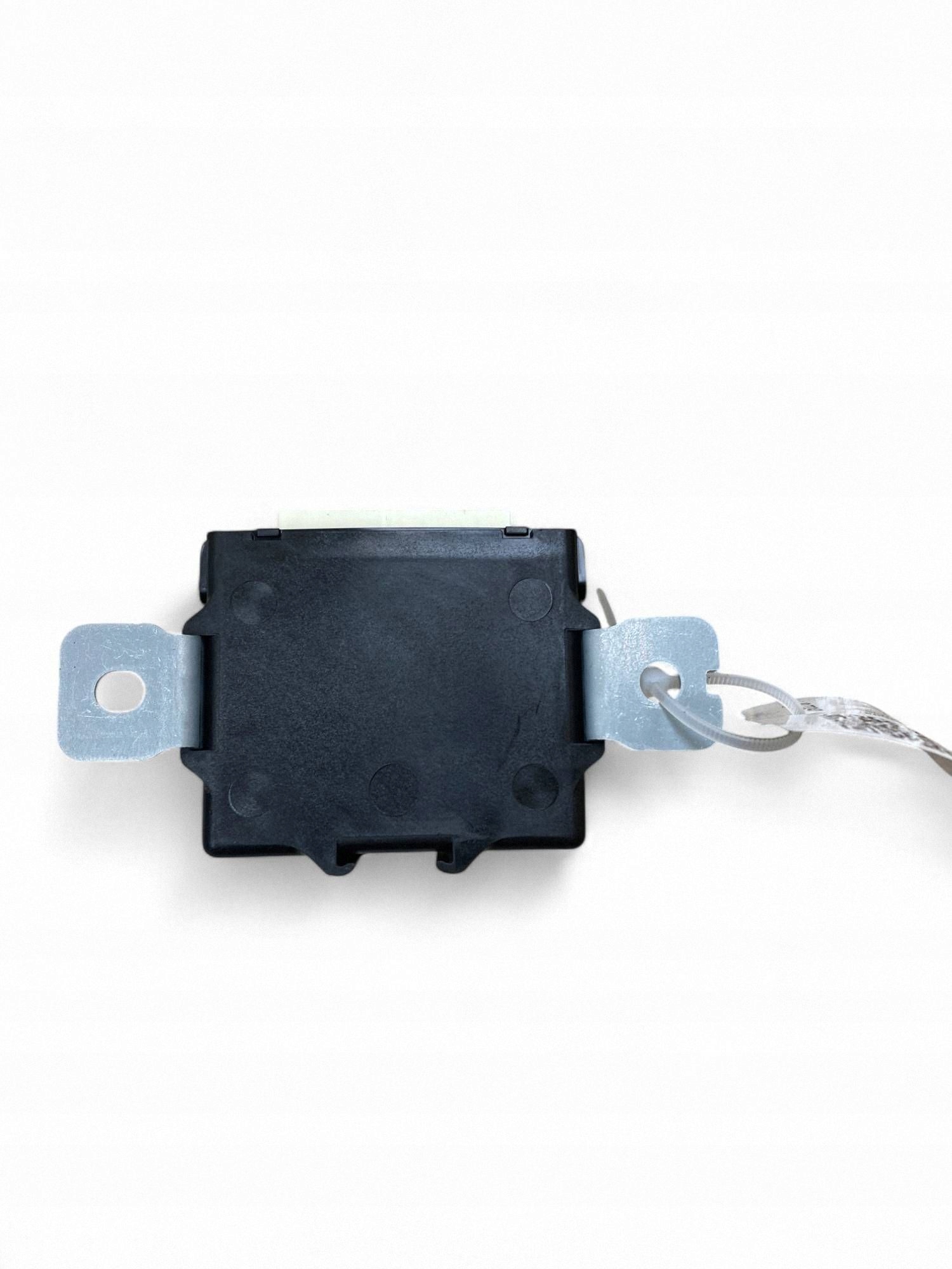 Module / Contrôleur de rétroviseurs latéraux Lexus NX image 5
