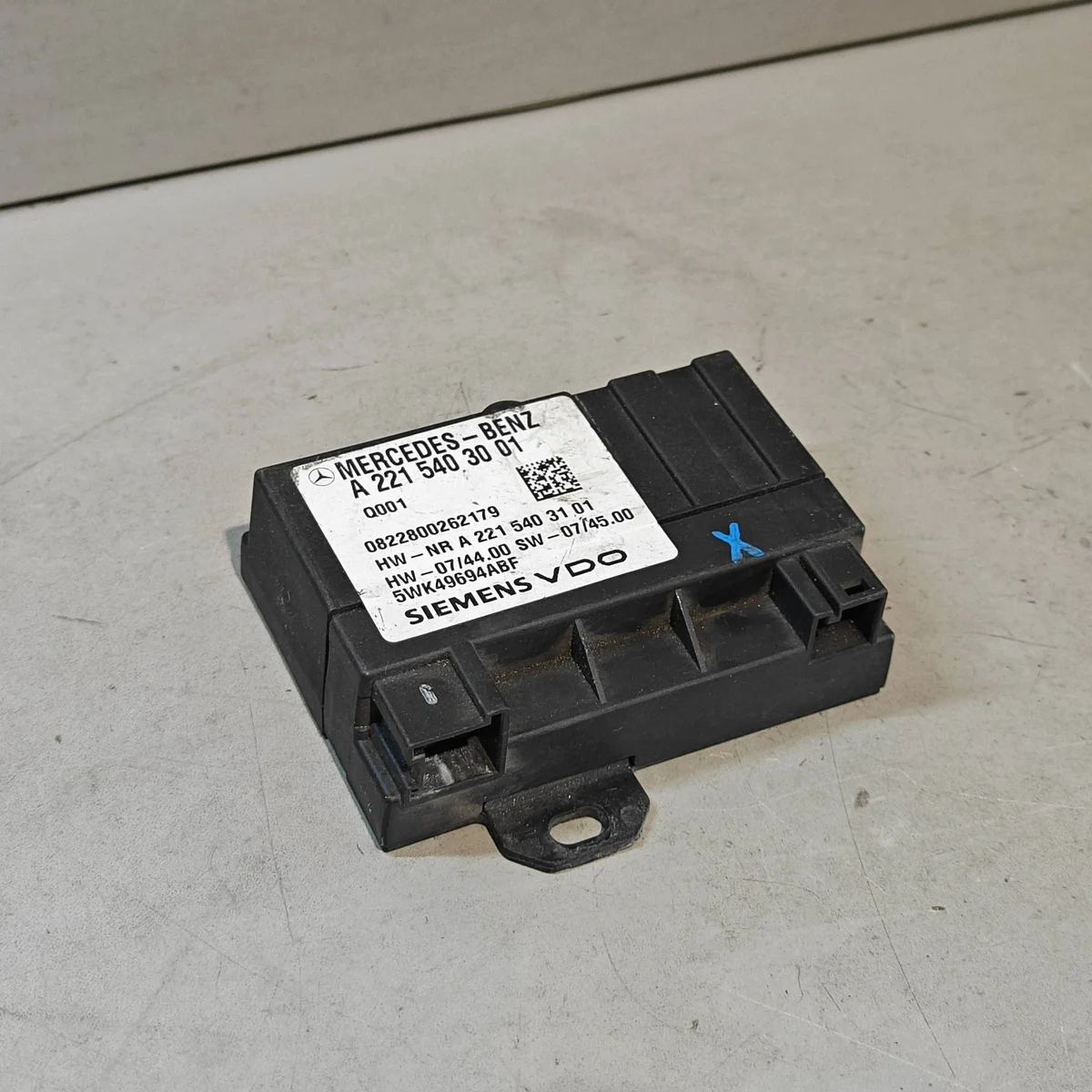 Module pompe injection A2215403001 Mercedes-Benz
