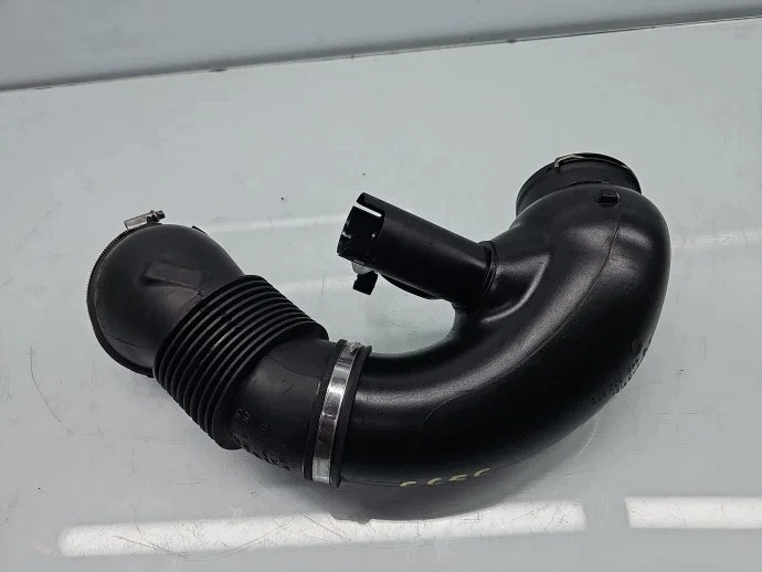 BMW 5 (E60) Air Intake Pipe 7801547 2.0 N47D20O0 130