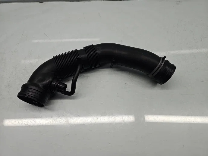 Luftansaugrohr VW Jetta 3 (1K2) [Bj. 2005-2010] 1K0129684