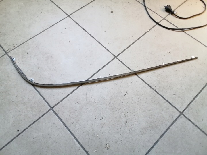 MERCEDES-BENZ E S211 Takapuskuri oikea kromattu A2118850474 alkuperäinen