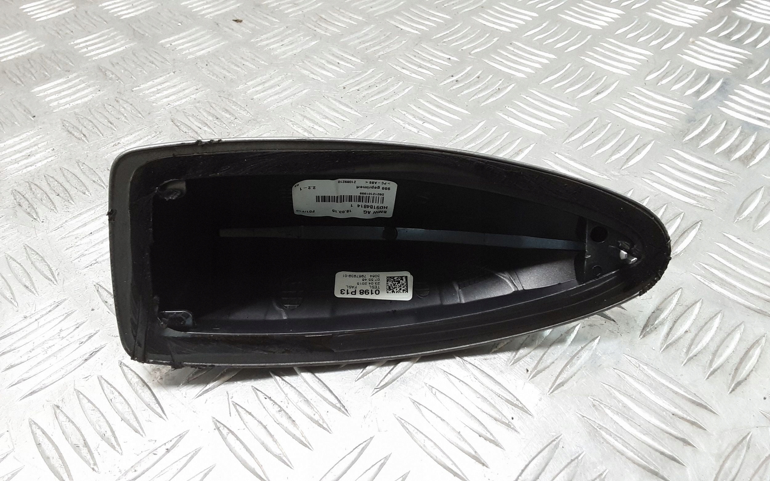 BMW 5 F10 F11 antenni GPS HD9184814 käytetty