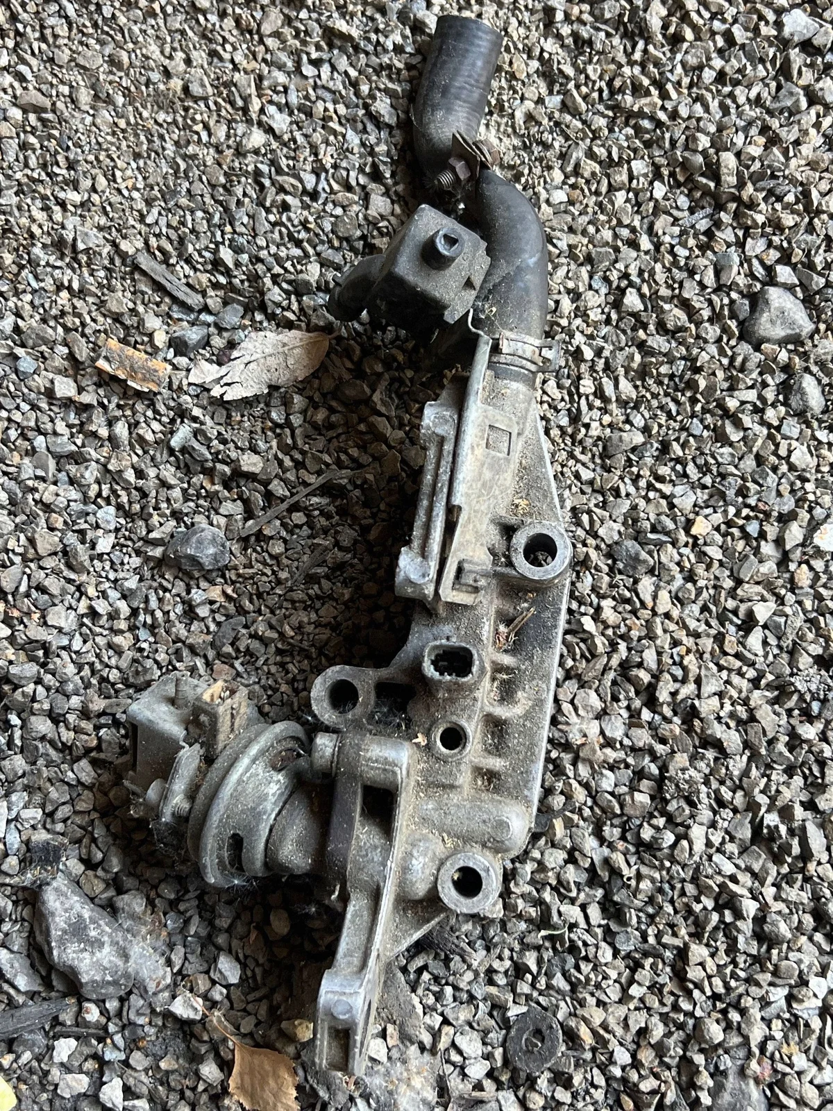 Opel 90501694 Conducto de Agua Usado
