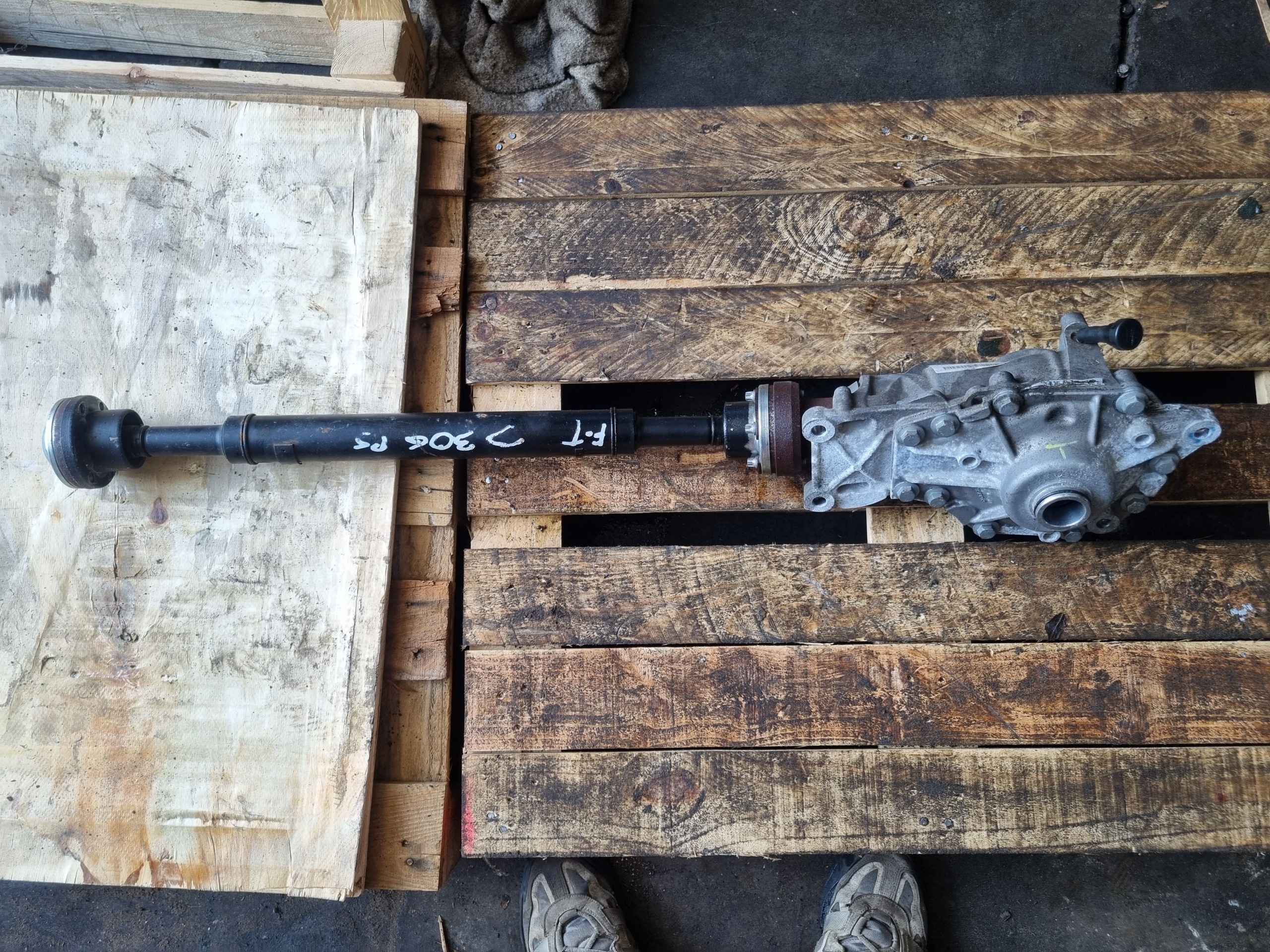 Jaguar F-Type 5.0 306PS Front Axle OEM JU8888687668