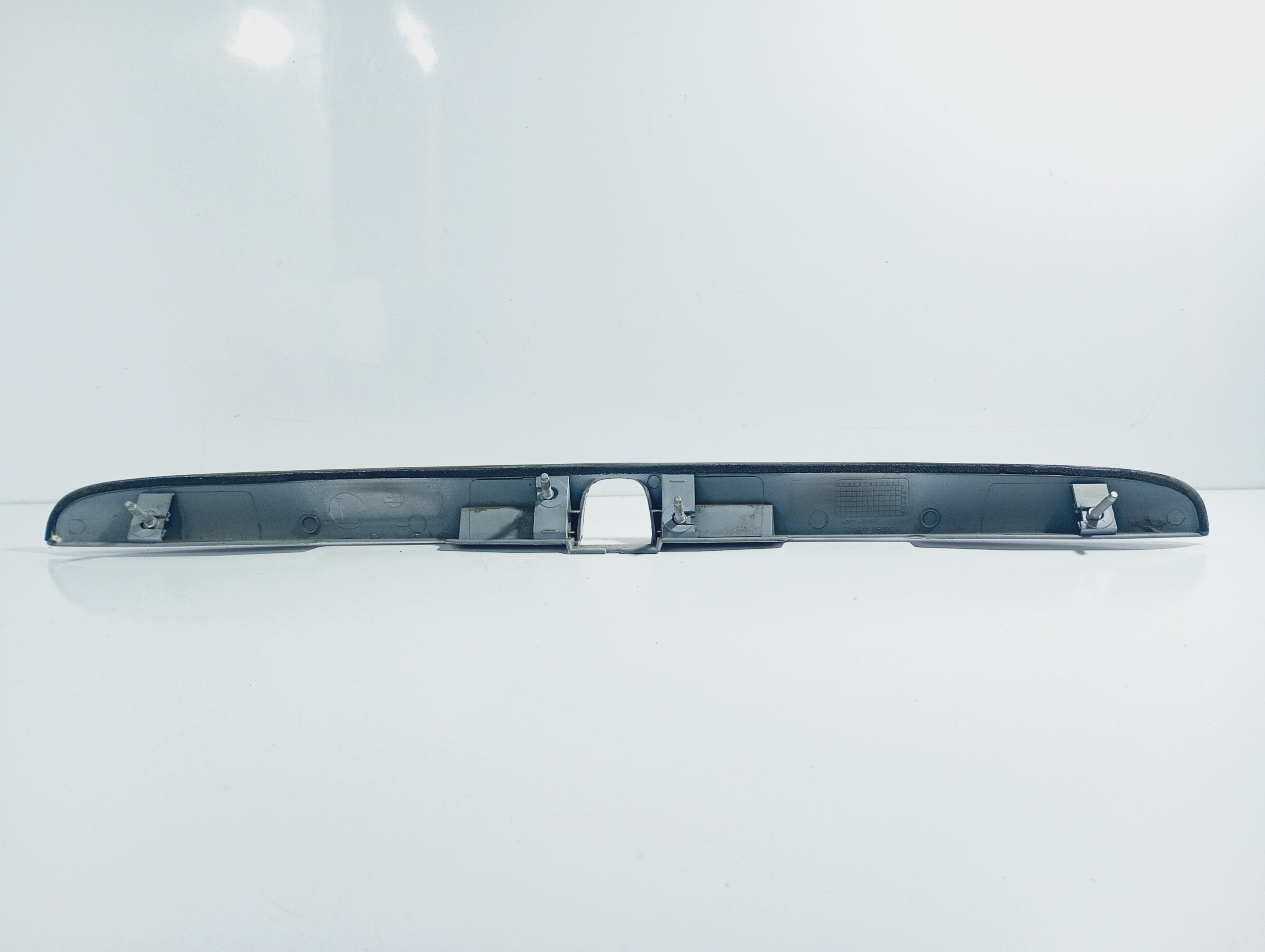 Moldura Maletero Toyota Avensis T22 7681105020A image 4