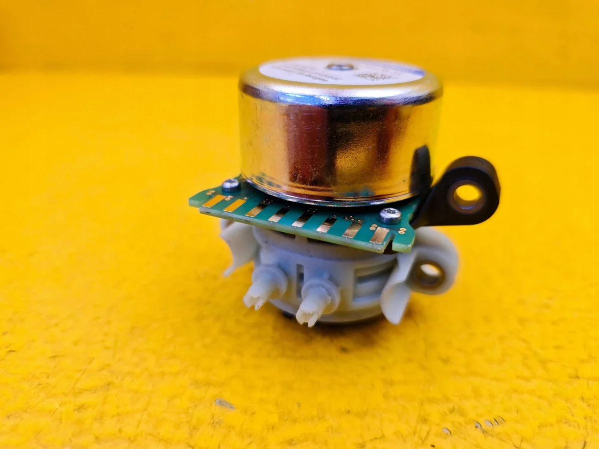 Pompe AdBlue MERCEDES BMW 9373513019 image 2