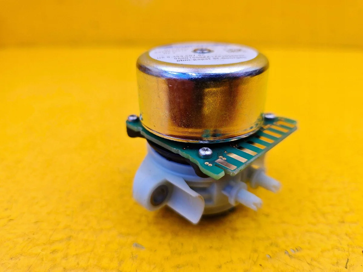 Pompe AdBlue MERCEDES BMW 9373513019 image 7