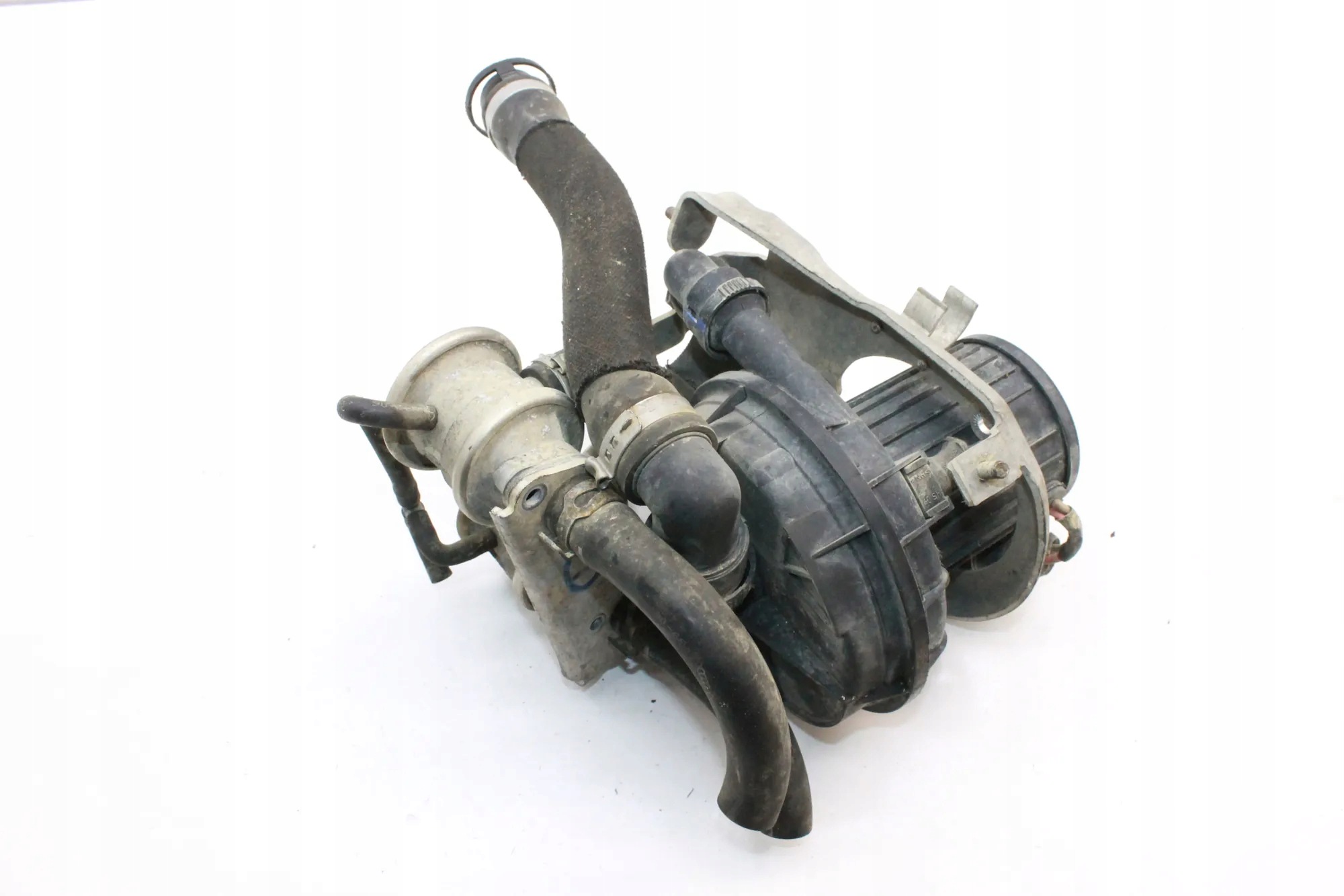 Ilmapumppu Audi S8 D3 5.2 FSI V10