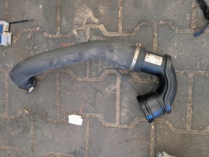 RURA, PRZEWÓD INTERCOOLERA 13265269 -OPEL ASTRA J -1,4 TURBO / EUROPA