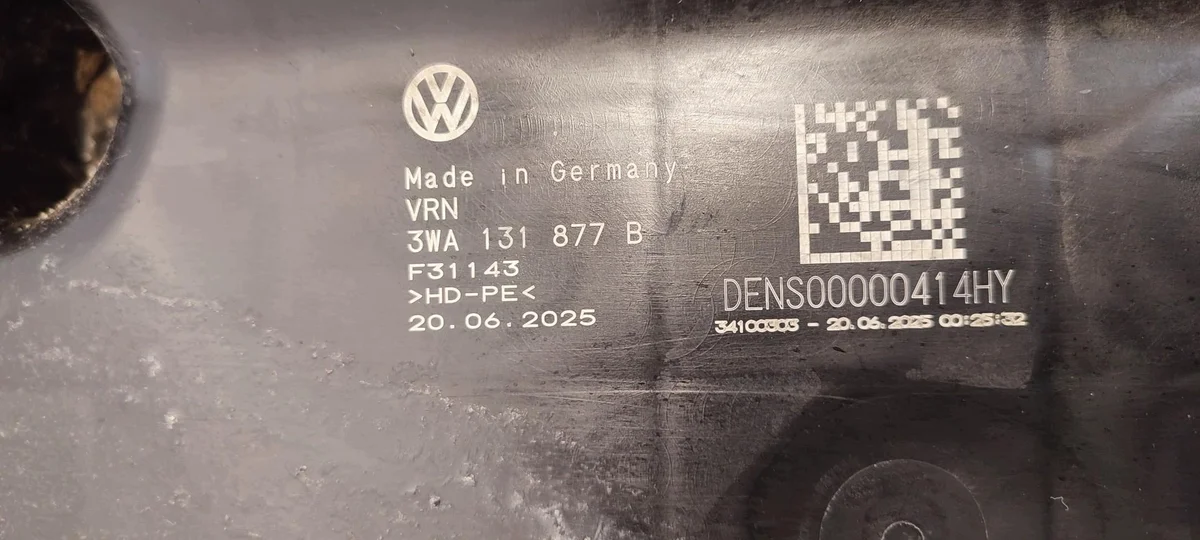 Skoda Superb 4 AdBlue Tank 3WA131877B image 10