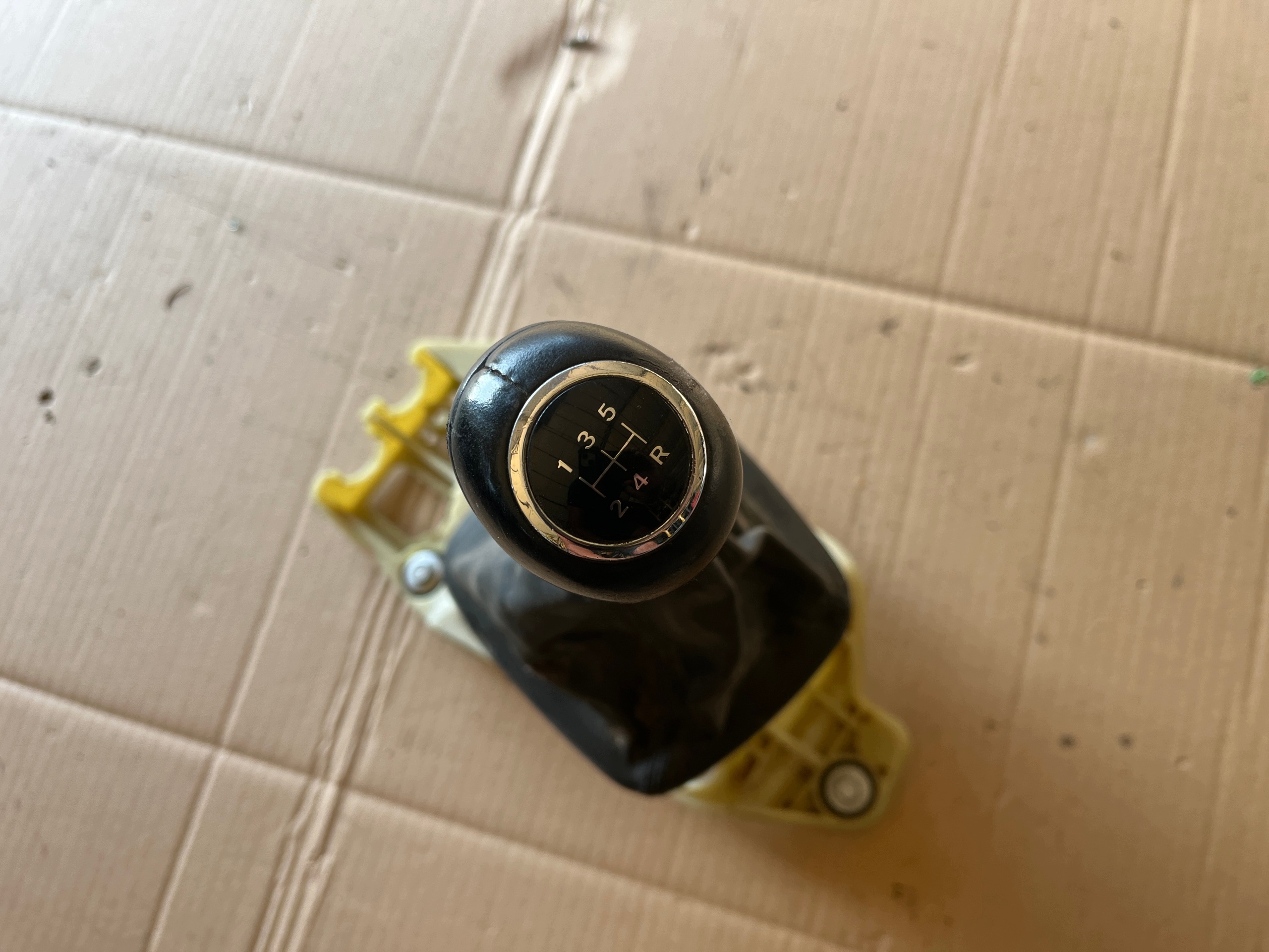 Vaihdekepin nuppi Mercedes-Benz W169 A1693600309012