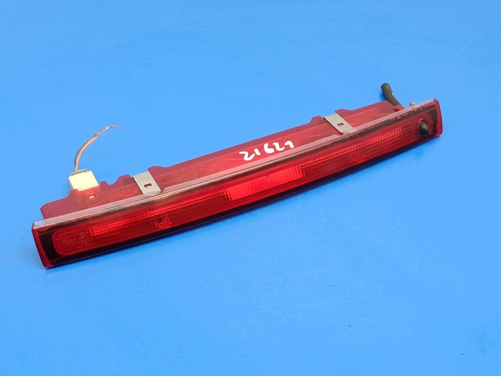 RENAULT SCENARIO II LIGHT ADDITIONAL THIRD STOP 8200073239 VALEO image 2