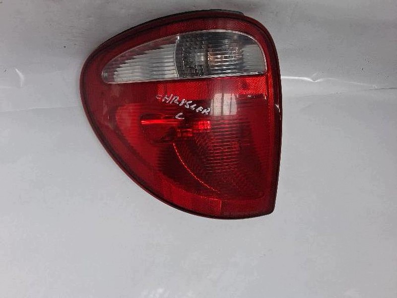 Rear lamp left CHRYSLER VOYAGER image 2