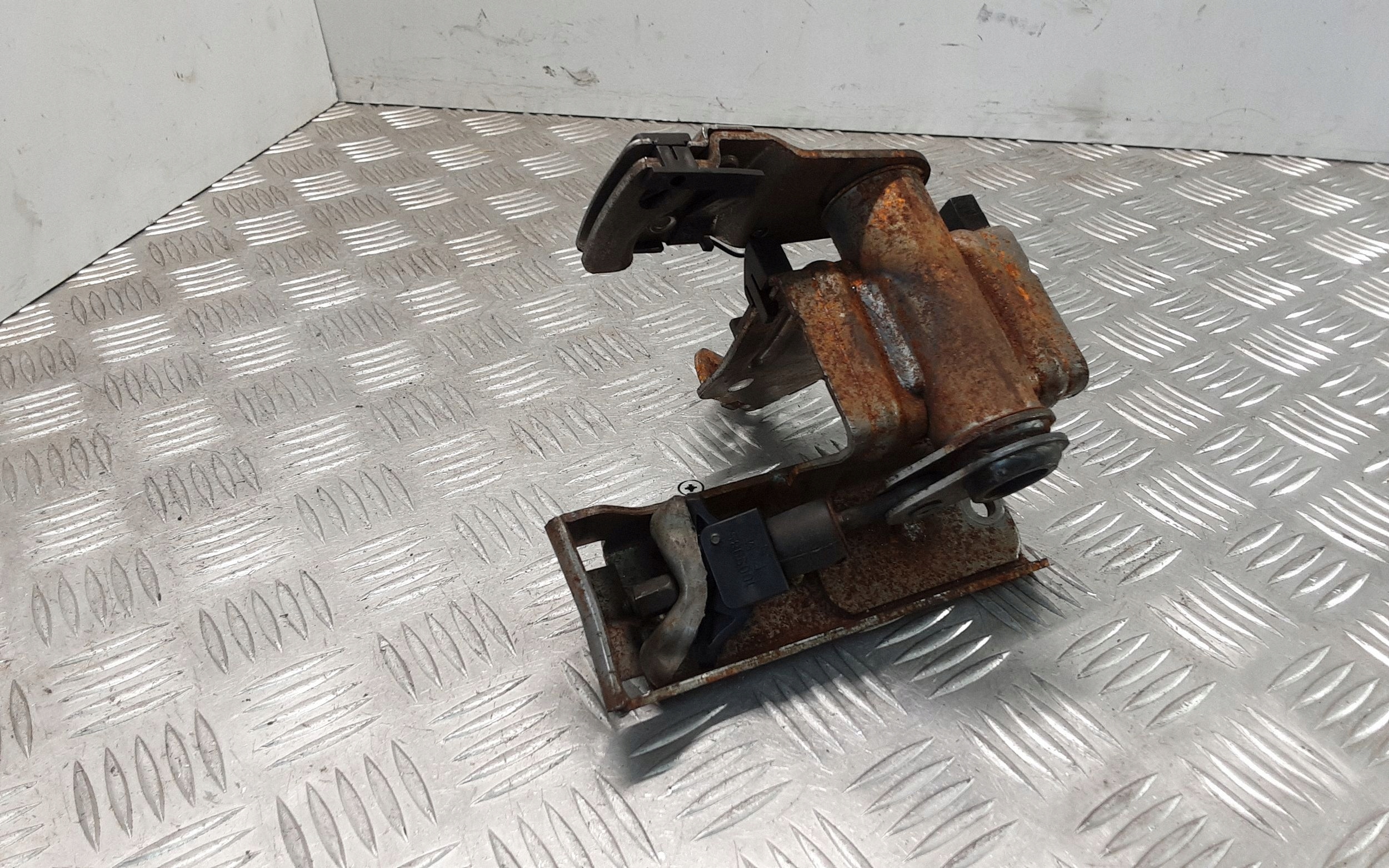 Bromsdel VW Touareg 7L0721350 image 2