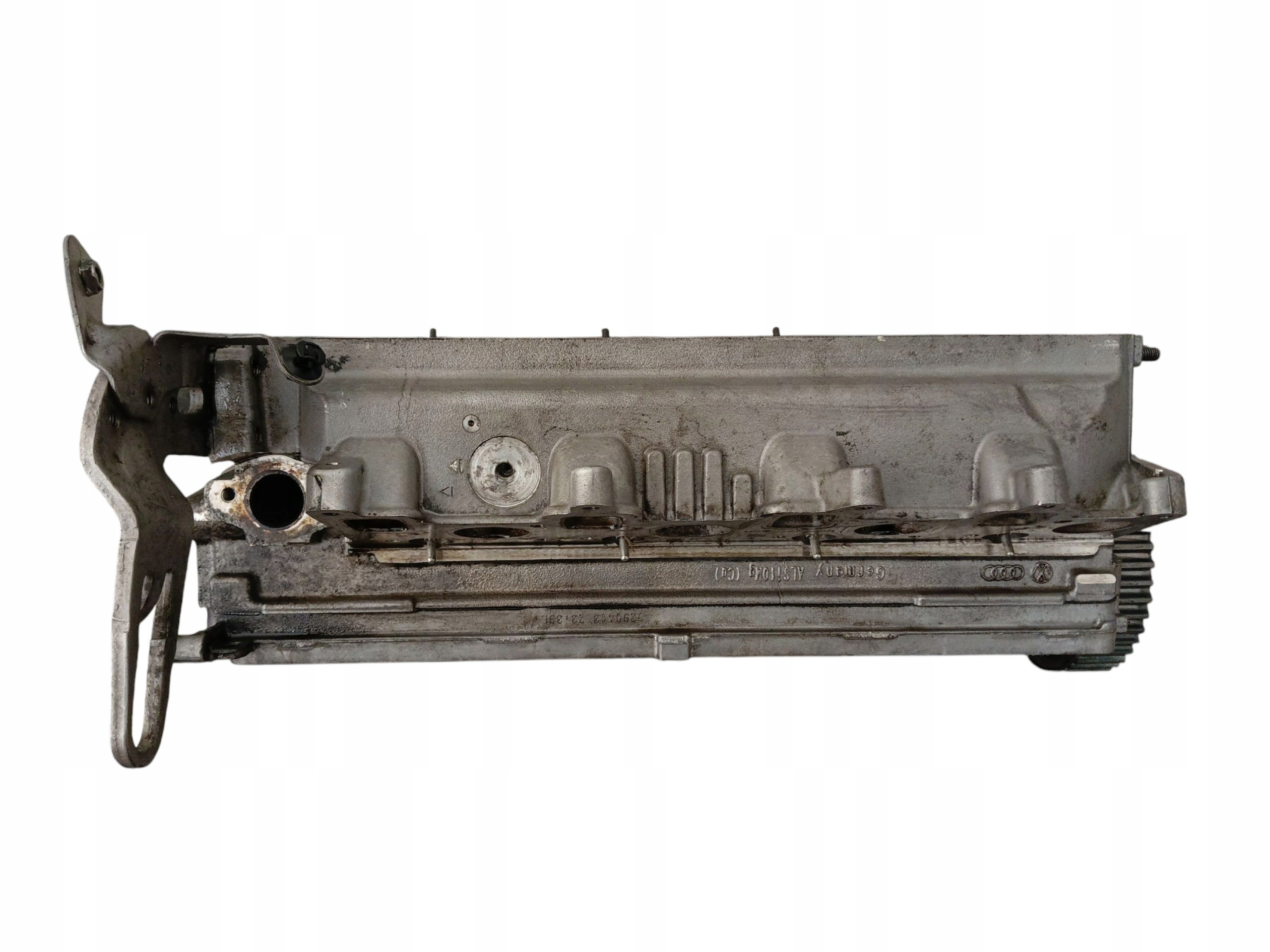 VW Passat B7 Golf VI 1.6 TDI - Sylinterikansi 03L103373A