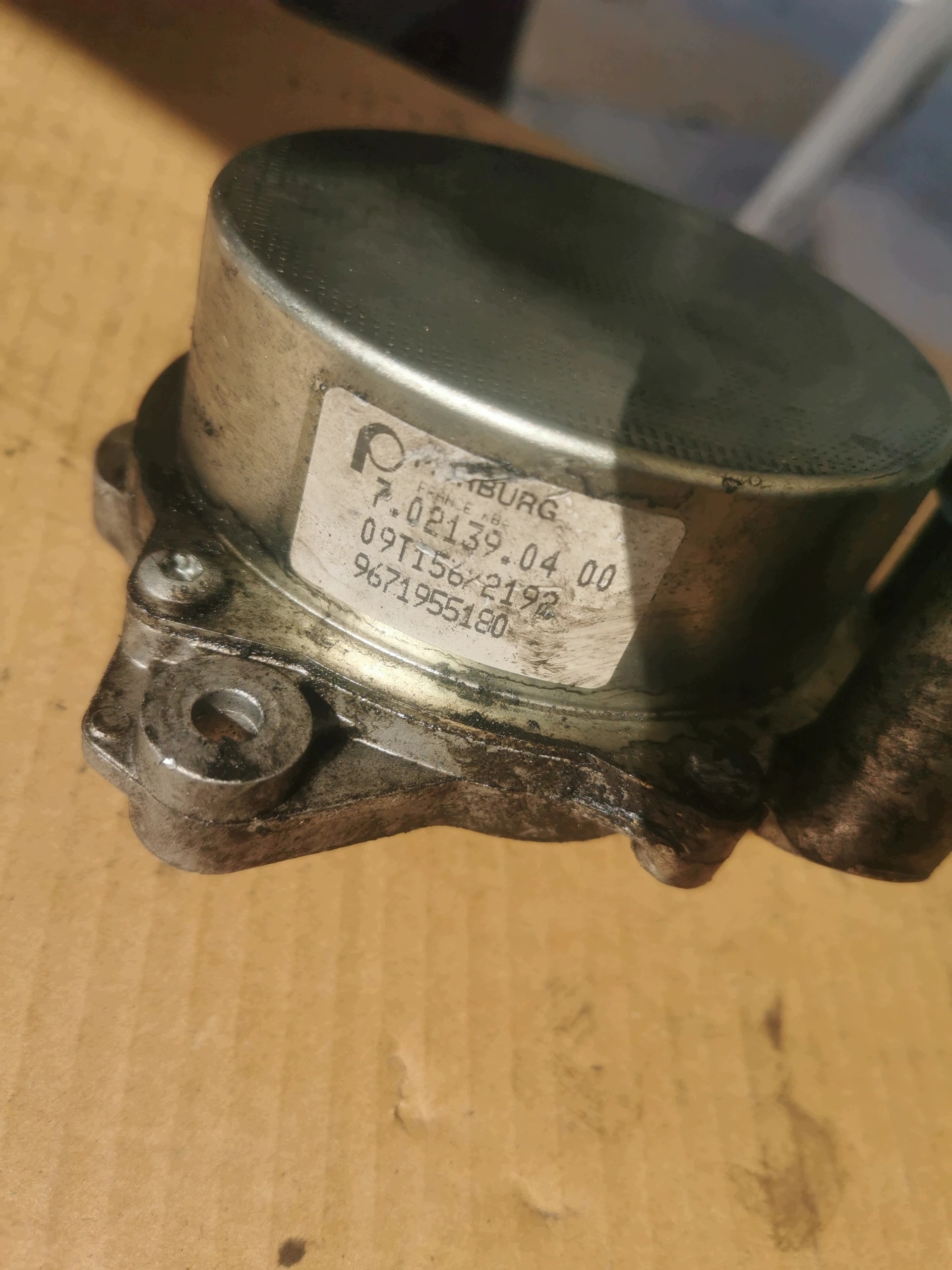 Imupumppu Peugeot 3008 2.0 HDi 9671955180 image 3