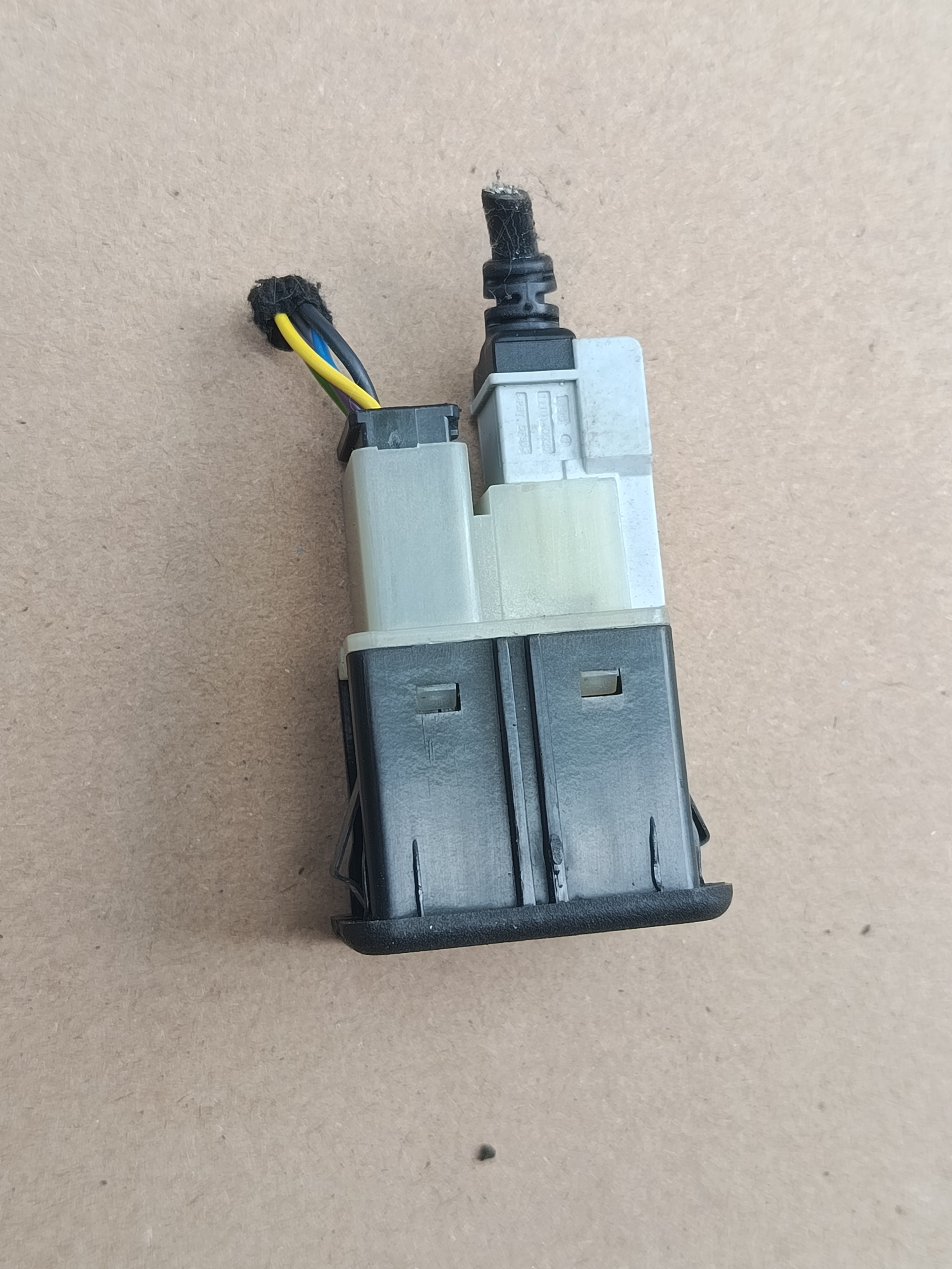 Tomada AUX USB Opel Adam 95224941 Usado image 5
