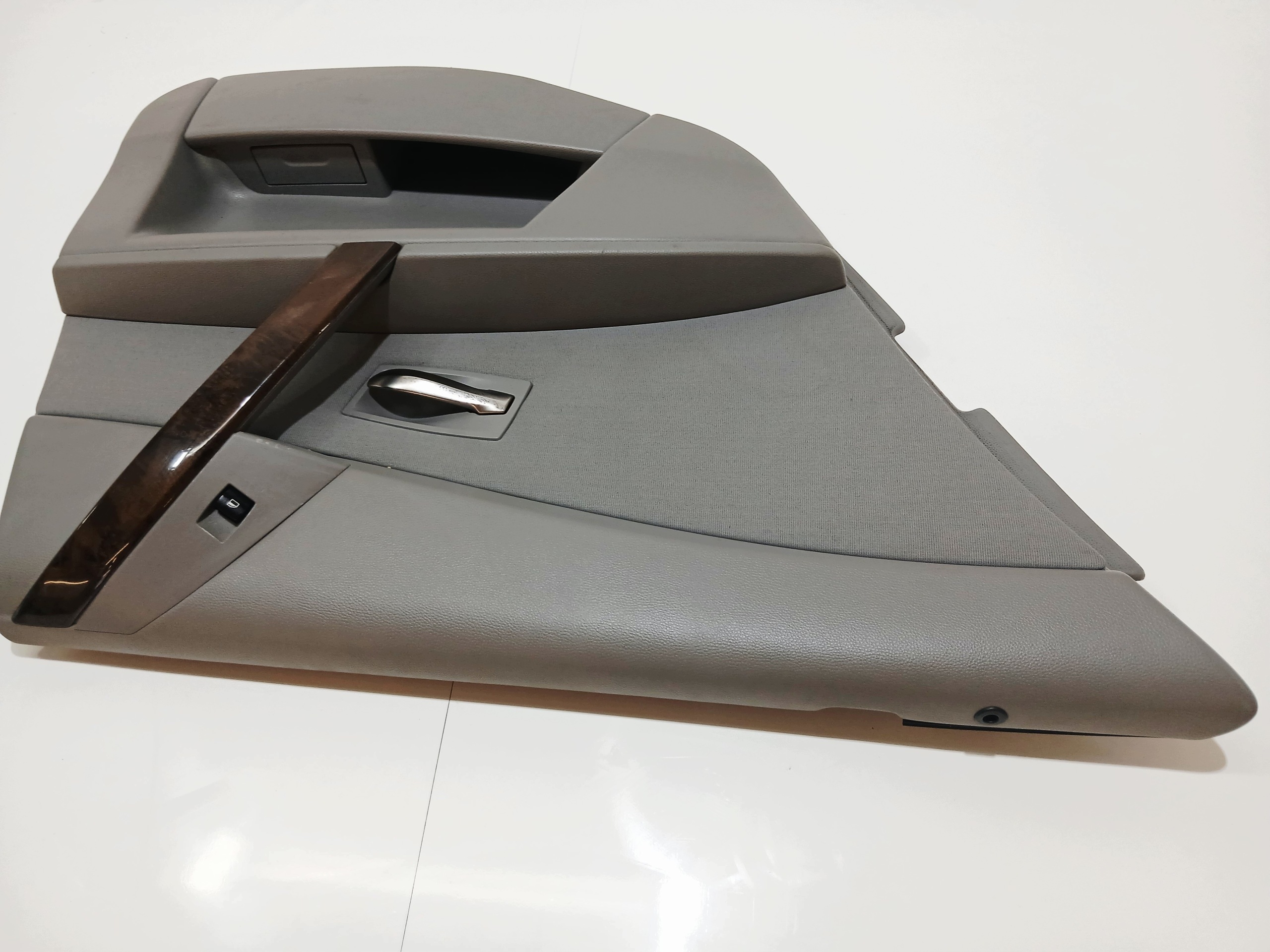 Panneau de porte arrière gauche BMW E60 E61 gris image 3