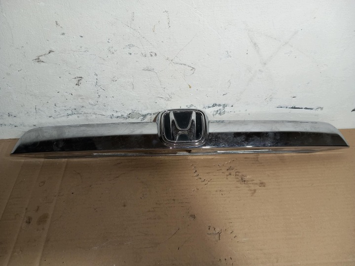 Lista verhoilu takaluukku Honda CR-V III 74890-SWW-E012 06-12