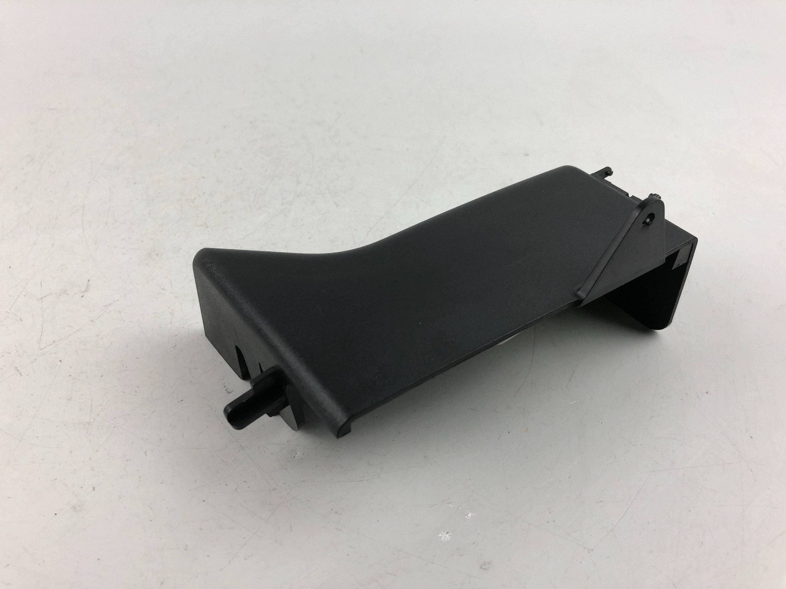 Jaguar XJ X350 12V-uttag (fram) 2W93F060D08 image 4