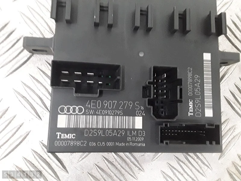 2009 Audi A8 D3 ECU 4E0907279S image 3