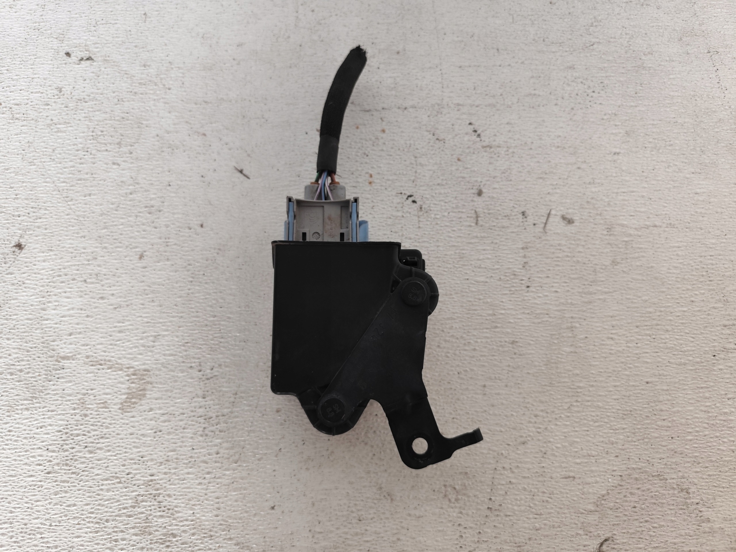 Käytetty Start-Stop-moduuli Peugeot 301 308 3008 508 OEM 9828207680