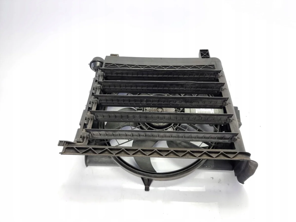 Ventilateur radiateur BMW E46 320d occasion image 3