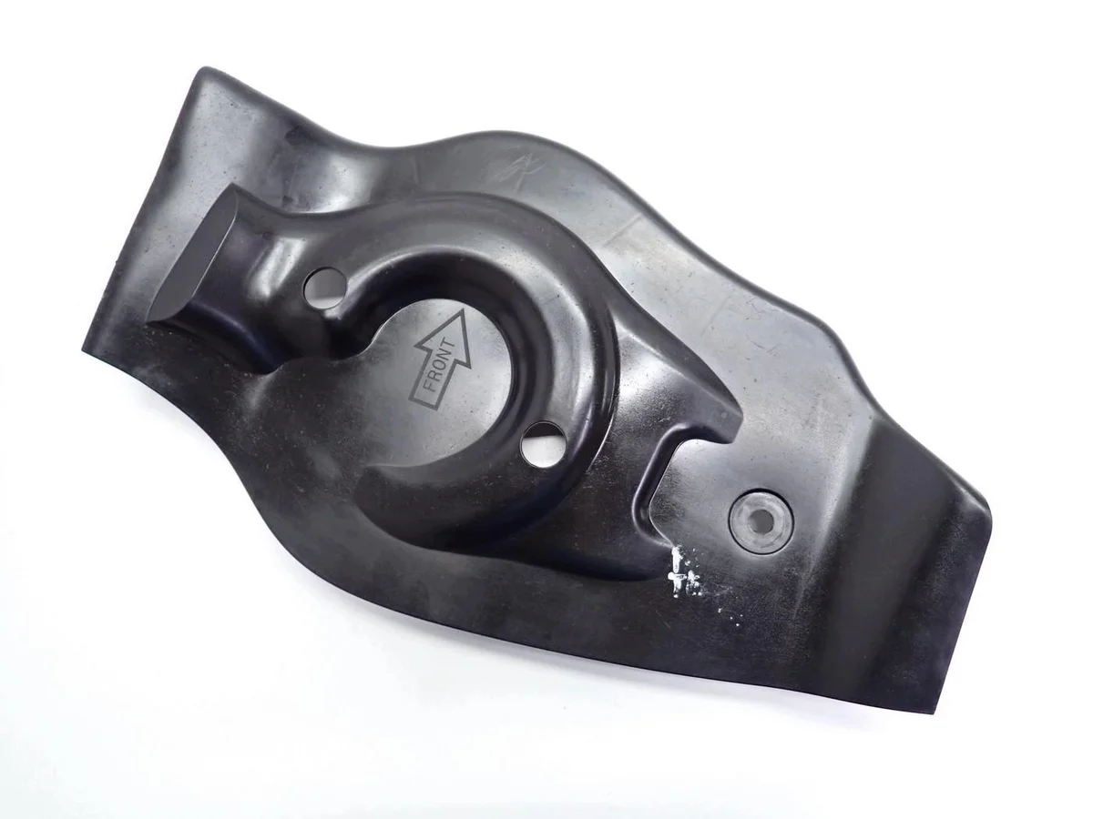 Placa Protetora Tesla Model Y Usada image 2