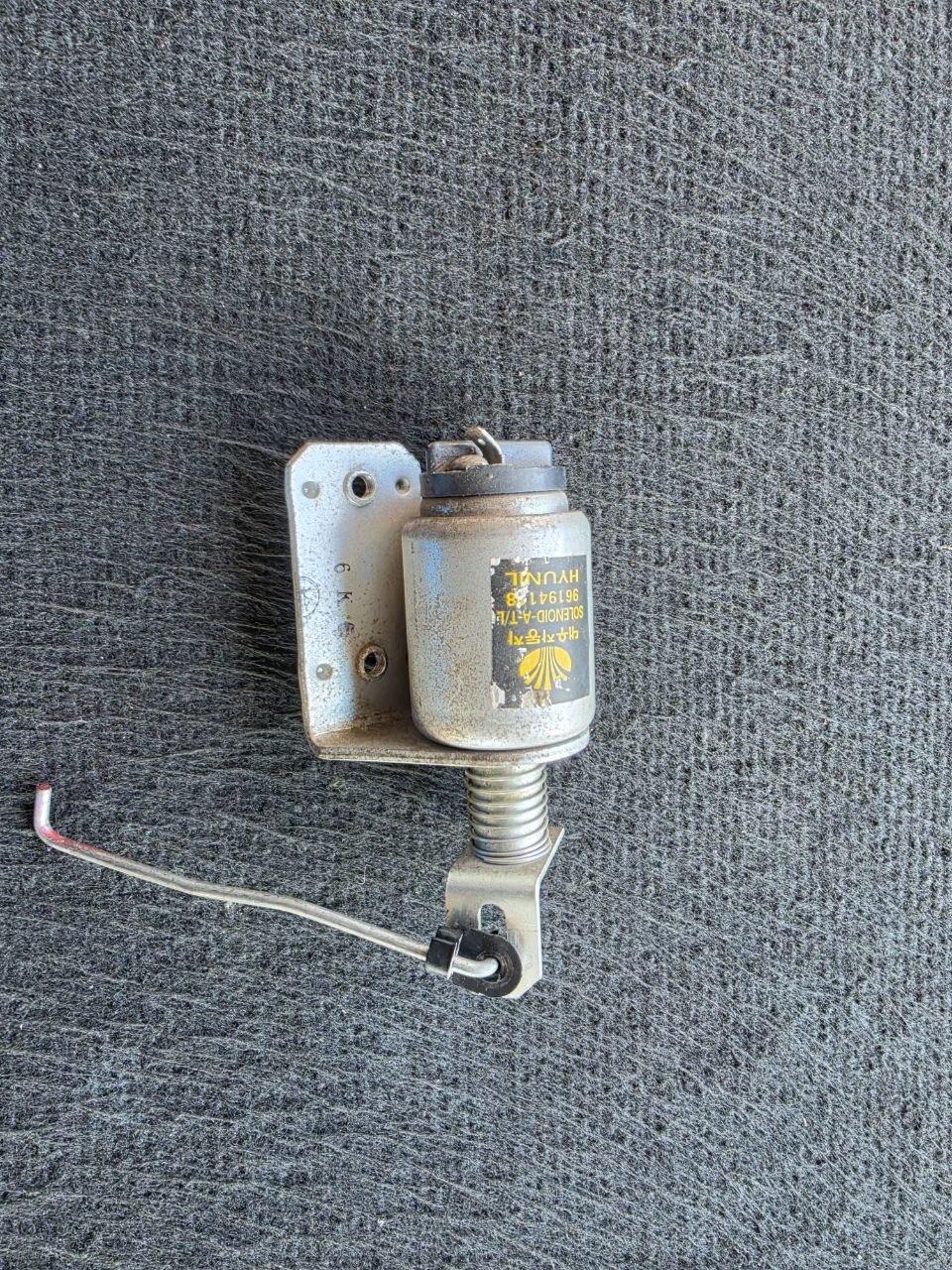 Electroimán de tapa de maletero Daewoo Nexia image 3