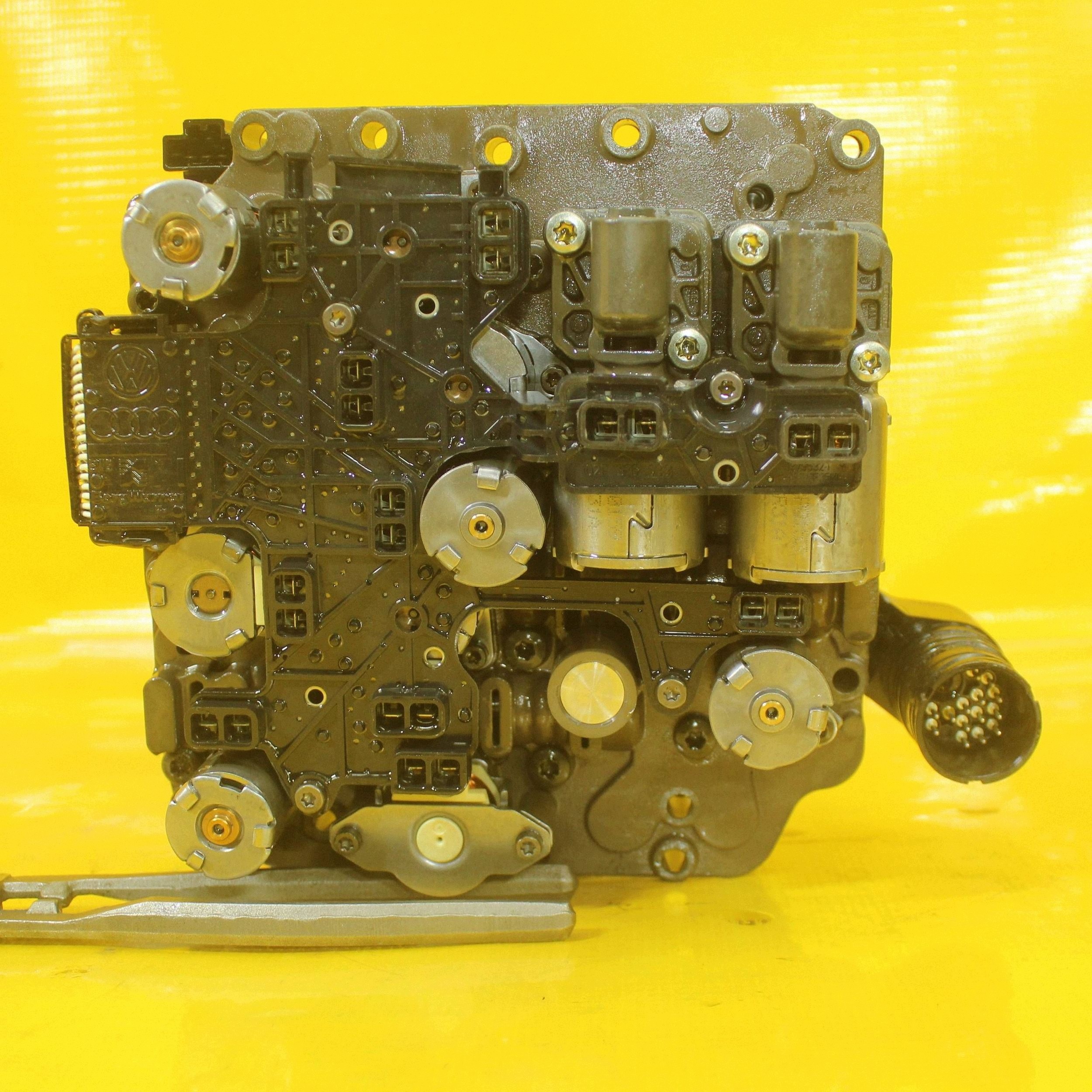 Mechatronic DQ250 DSG 02E927770AL VW Golf VI image 5