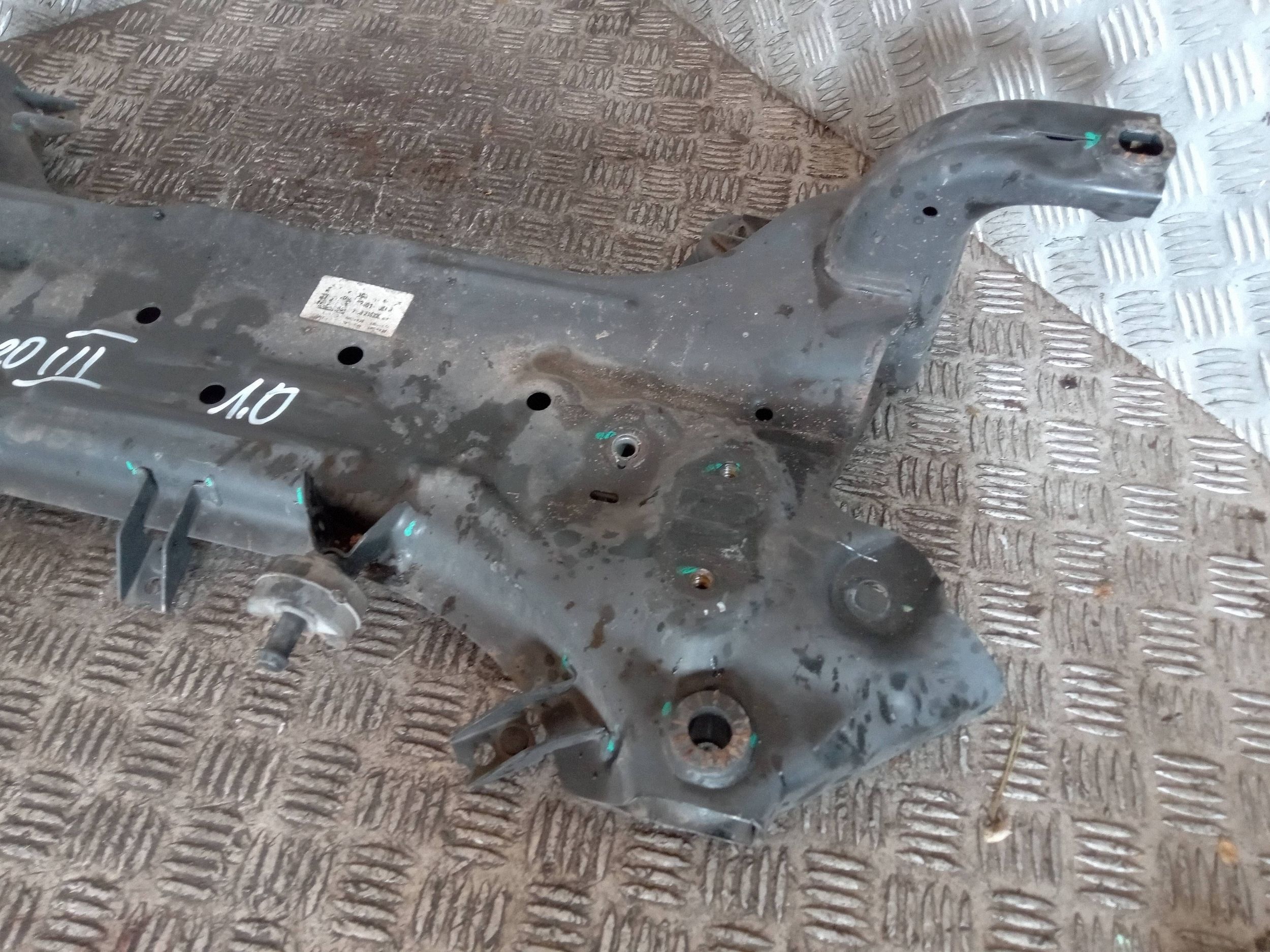 Hyundai i20 III Querträger Vorderachse Gebraucht OE 62401-Q0000 image 3