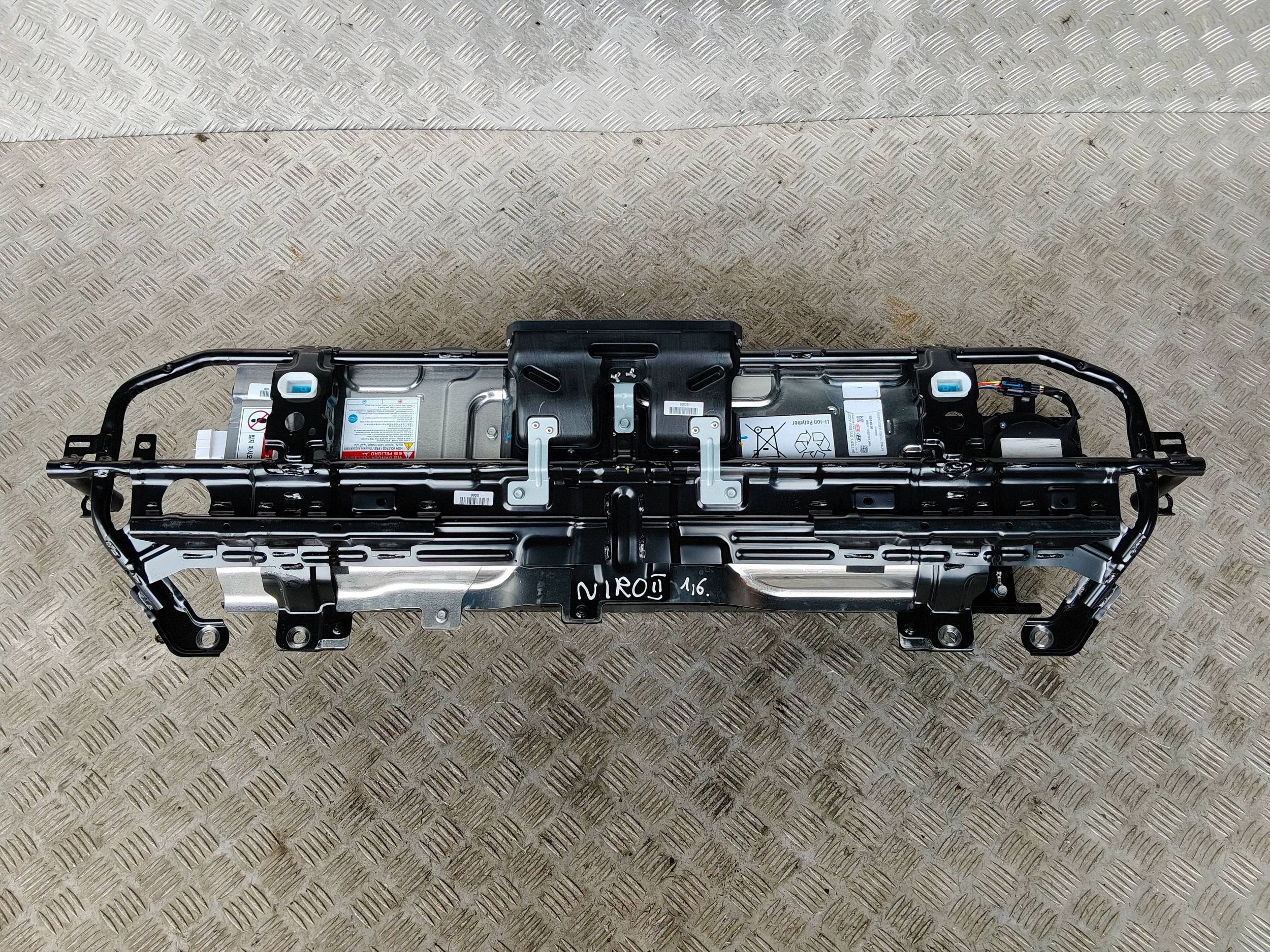 KIA NIRO II BATERY ACOMULATOR 1.6 HYBRYDA 37501-AT000 2022R
