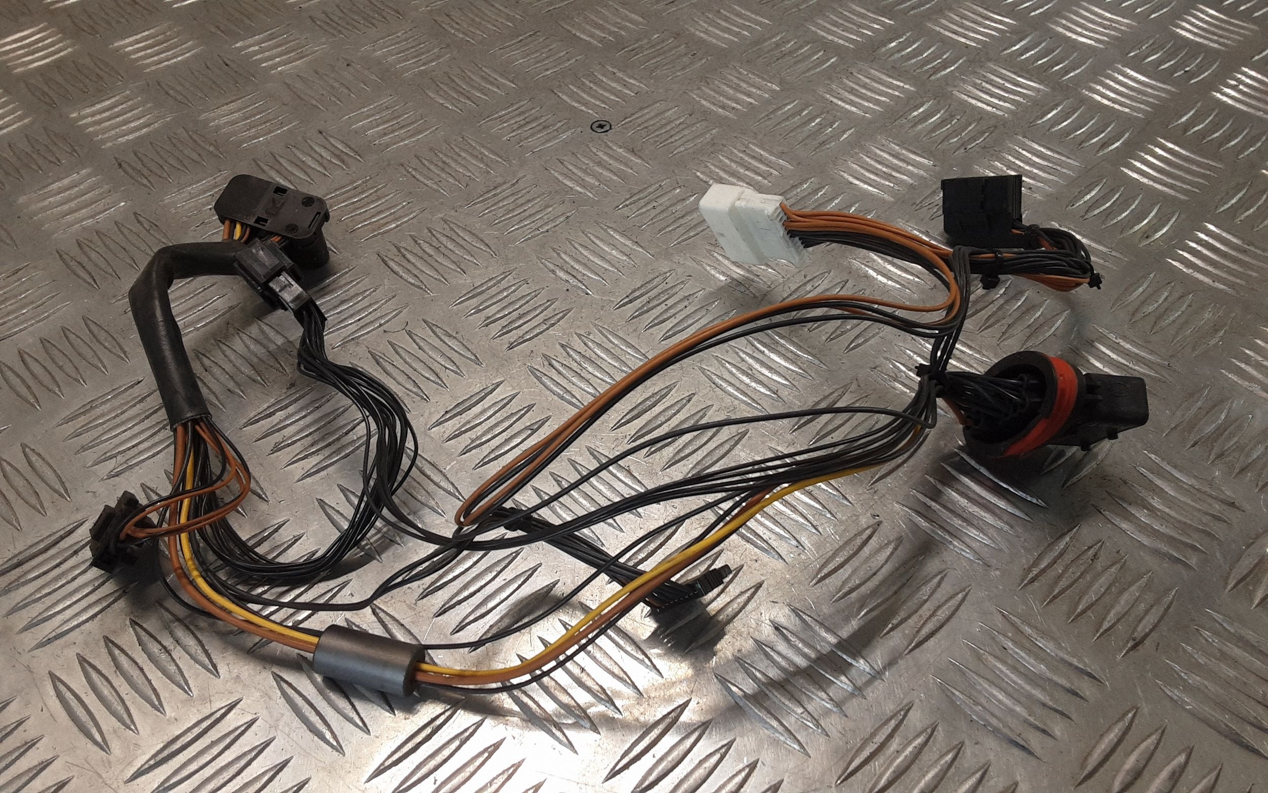 2012 Audi A6 S6 C7 4G Headlamp beam 17815602 image 2