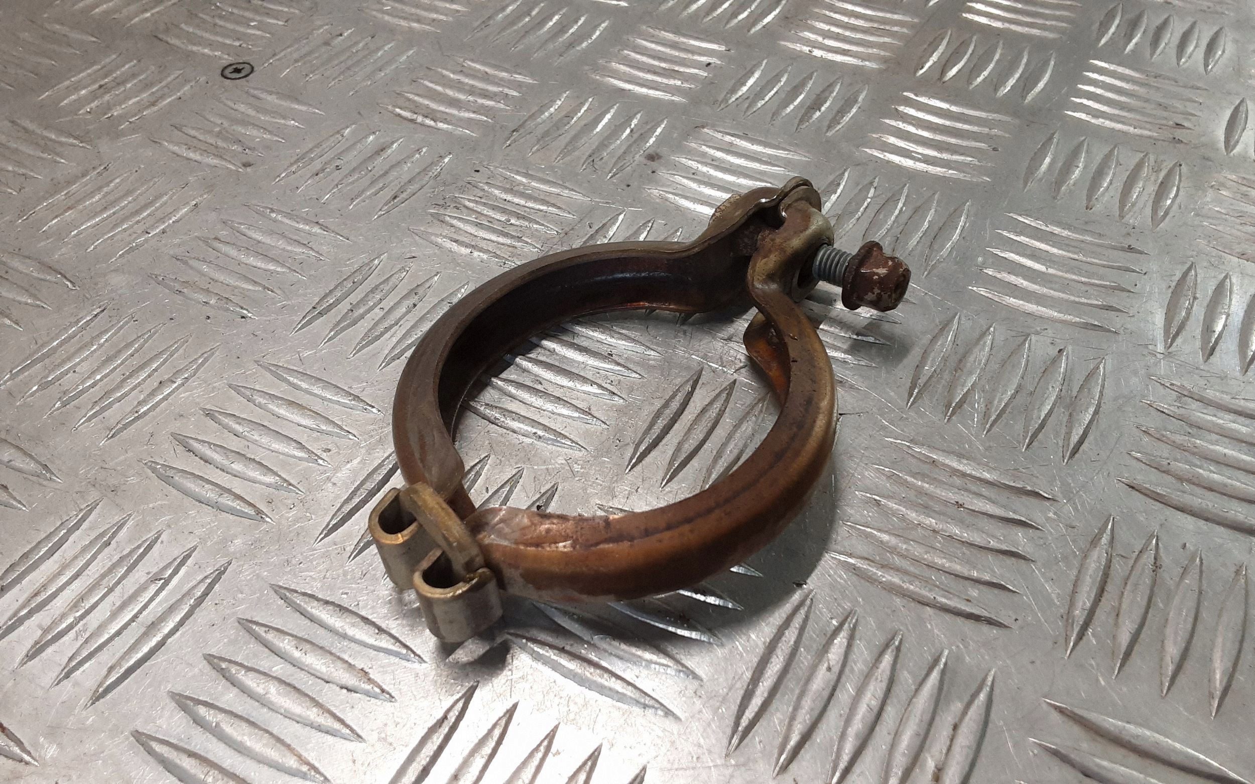Toyota Land Cruiser J150 Auspuffschelle ERN49913