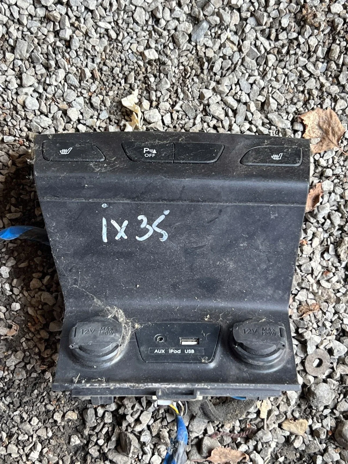 Conector USB Hyundai IX35 2S500TAN Usado