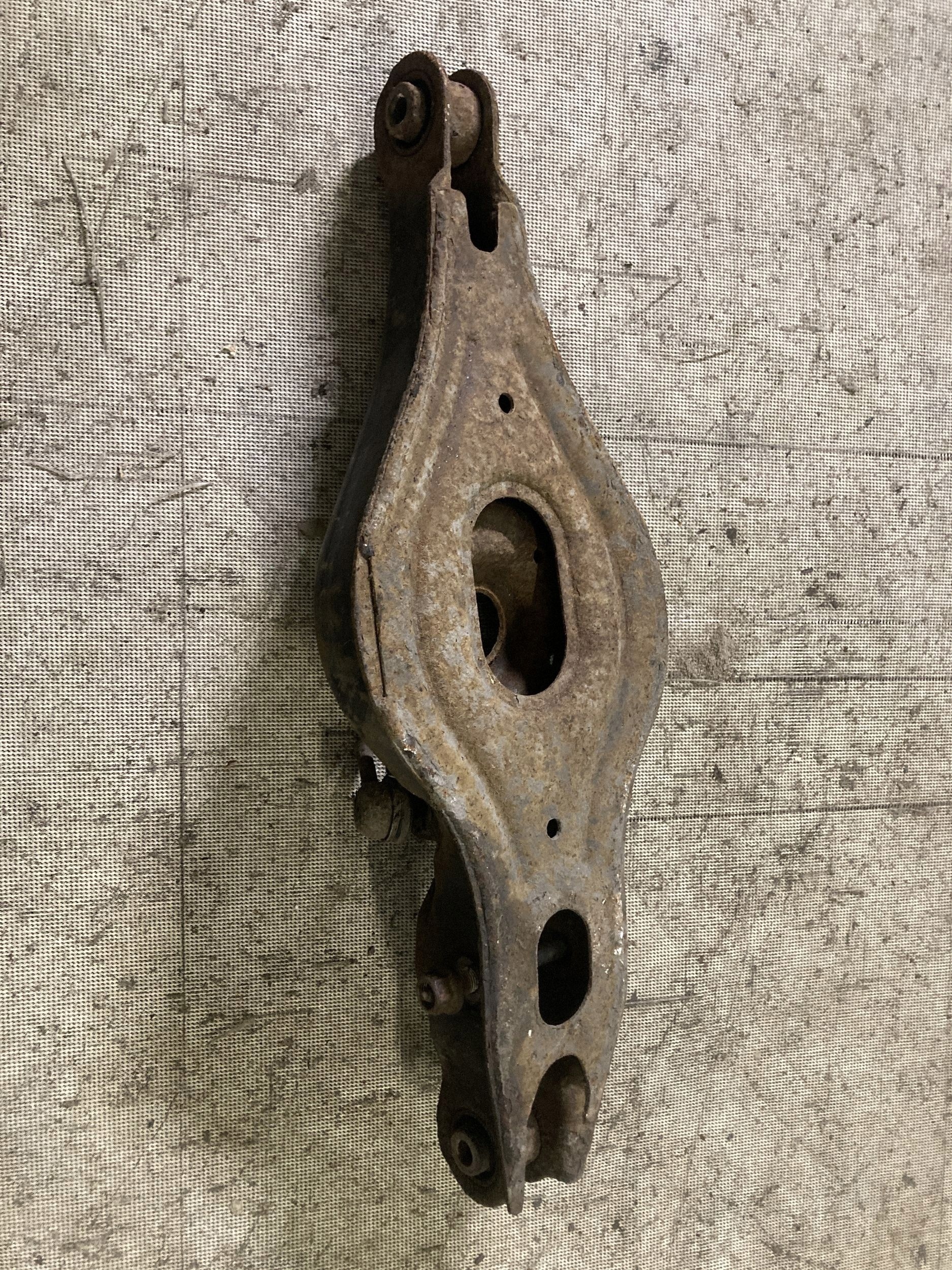 Gebruikte Citroen C-Crosser achterveerhouder ERN55313 image 4