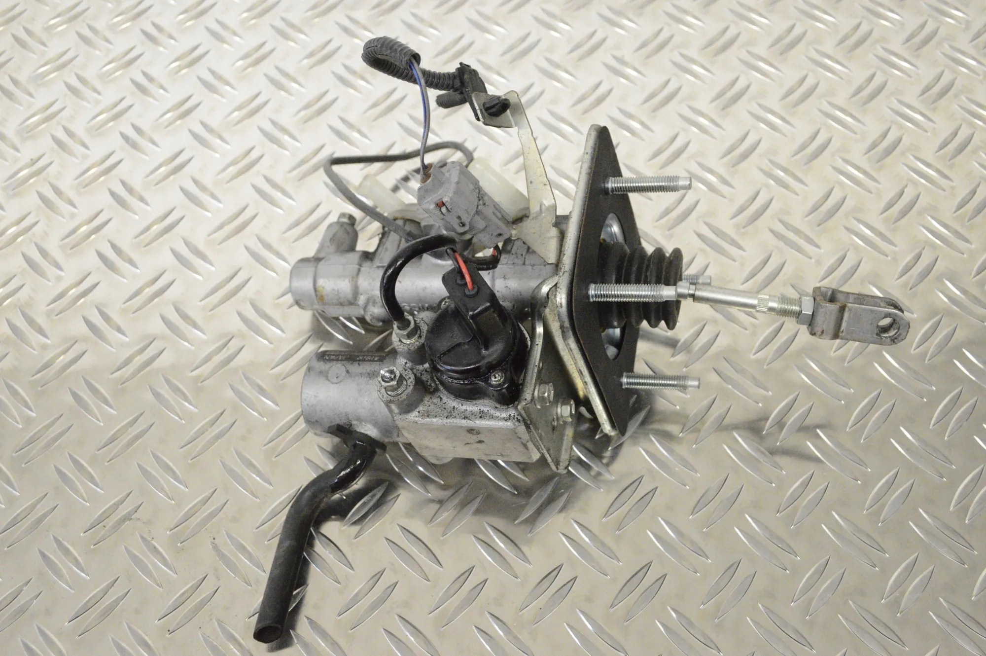 Cylindre de frein Lexus RX 3.3 2006 13801010440 image 2