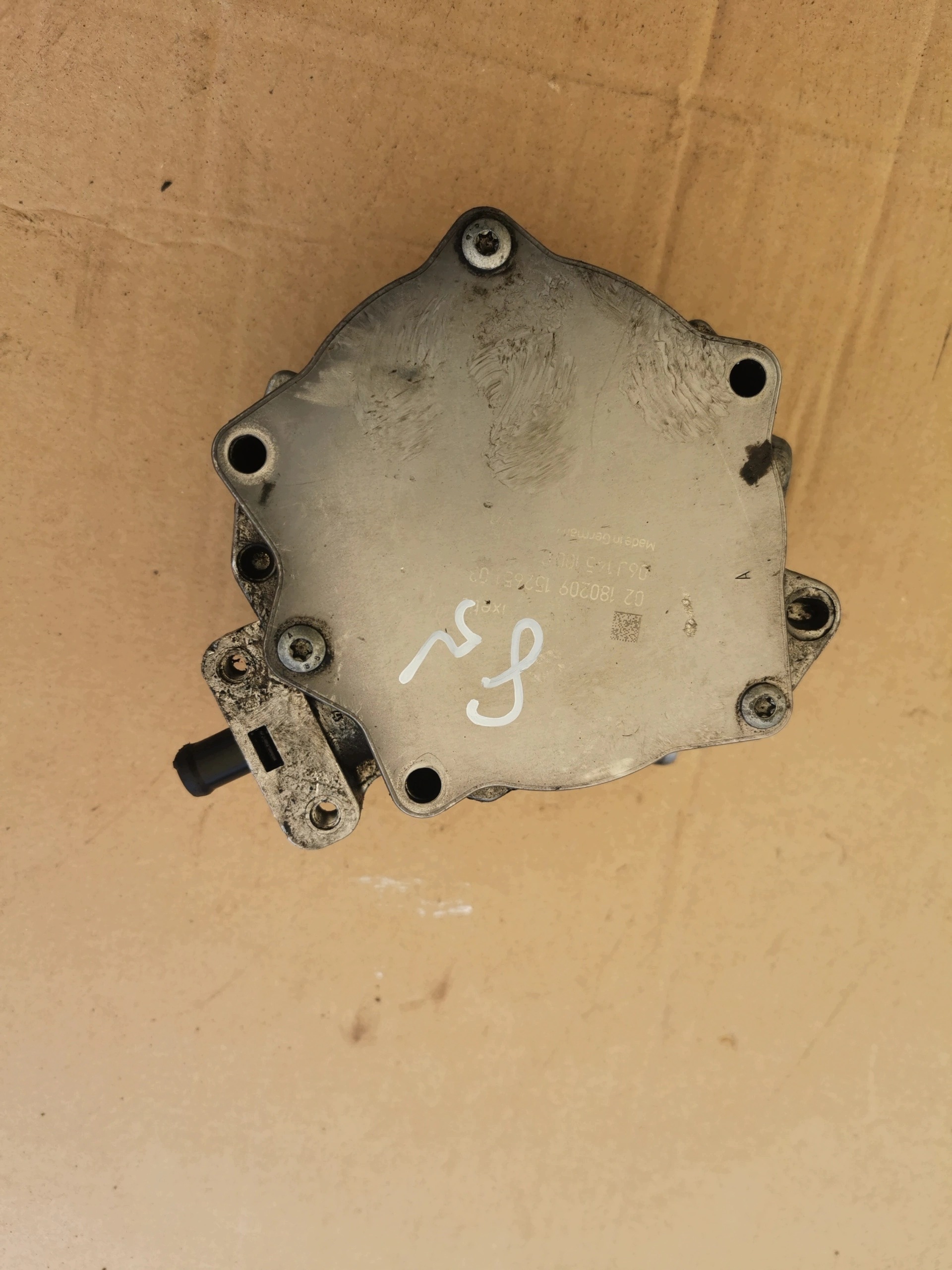 Audi VW Vacuum Pump 06J145100C Used